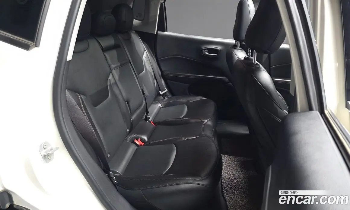 Jeep Compass 2019 2.4 автомат (гидро), фото 17 Jeep Compass 2019 2.4 автомат (гидро), фото 17