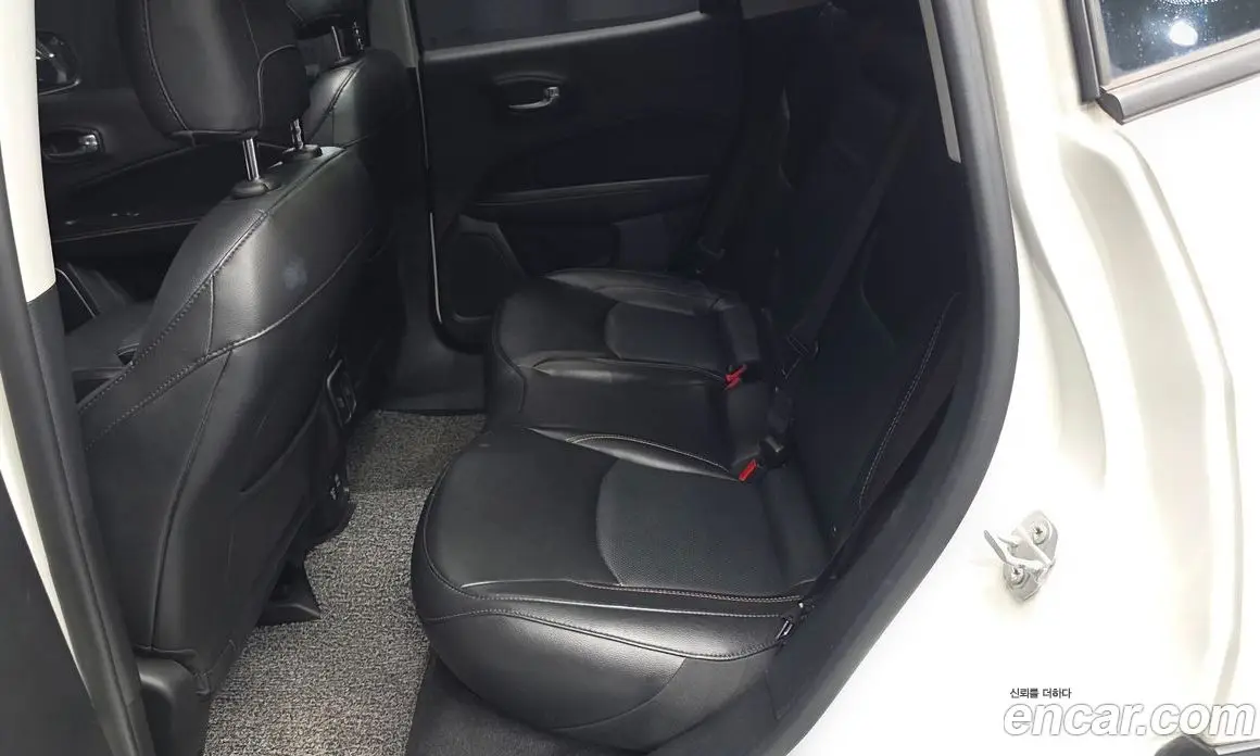 Jeep Compass 2019 2.4 автомат (гидро), фото 18 Jeep Compass 2019 2.4 автомат (гидро), фото 18
