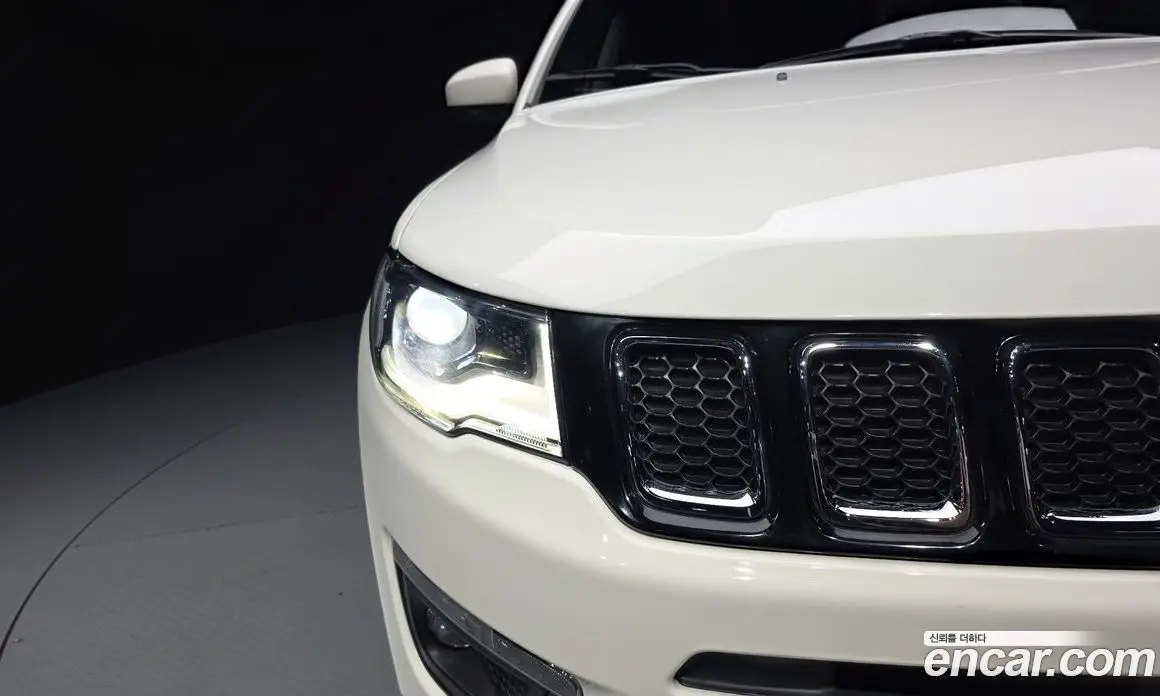 Jeep Compass 2019 2.4 автомат (гидро), фото 8 Jeep Compass 2019 2.4 автомат (гидро), фото 8