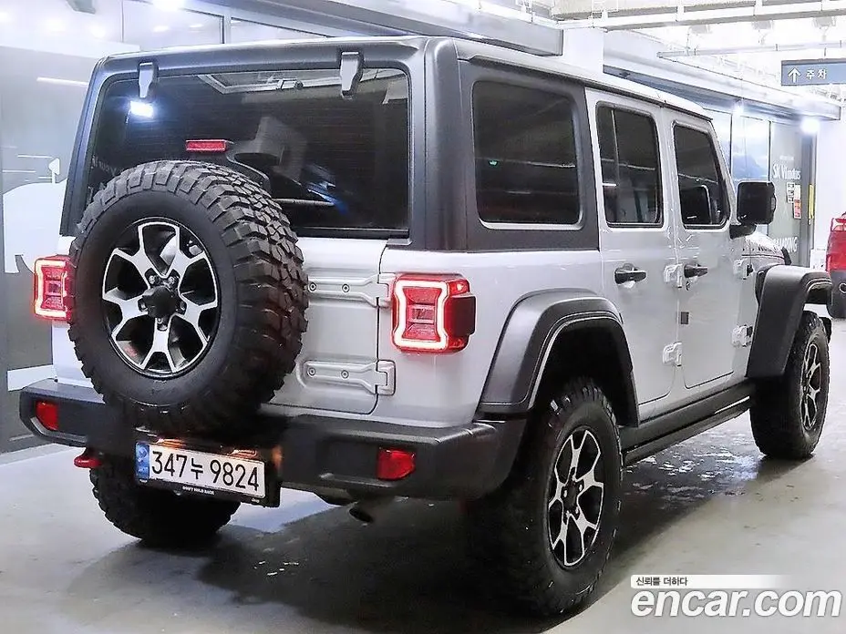 Jeep Wrangler 2021 2.0 автомат (гидро), фото 4 Jeep Wrangler 2021 2.0 автомат (гидро), фото 4
