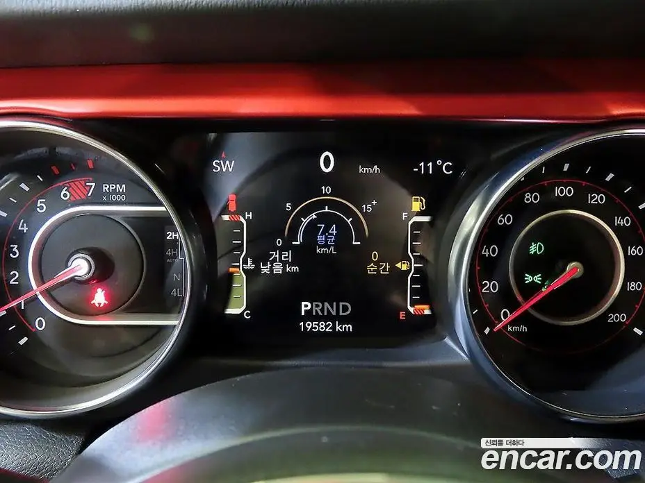 Jeep Wrangler 2021 2.0 автомат (гидро), фото 9 Jeep Wrangler 2021 2.0 автомат (гидро), фото 9