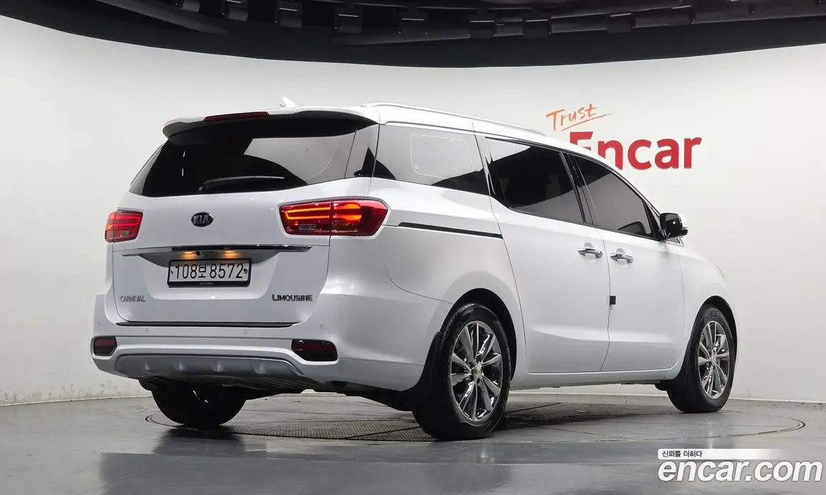 Kia Carnival 2020 3.3 автомат (гидро), фото 1 Kia Carnival 2020 3.3 автомат (гидро), фото 1