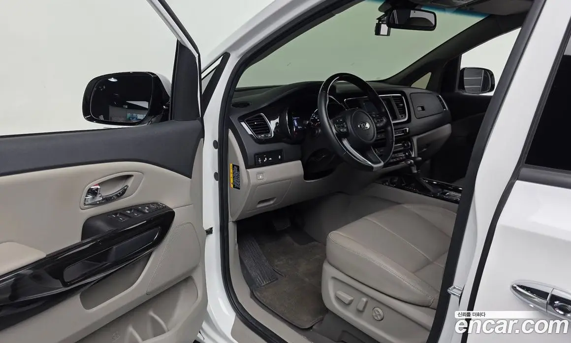 Kia Carnival 2020 3.3 автомат (гидро), фото 12 Kia Carnival 2020 3.3 автомат (гидро), фото 12