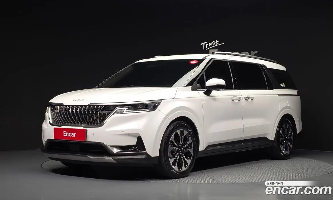 Kia Carnival 2023 3.5 автомат (гидро), фото 1 Kia Carnival 2023 3.5 автомат (гидро), фото 1