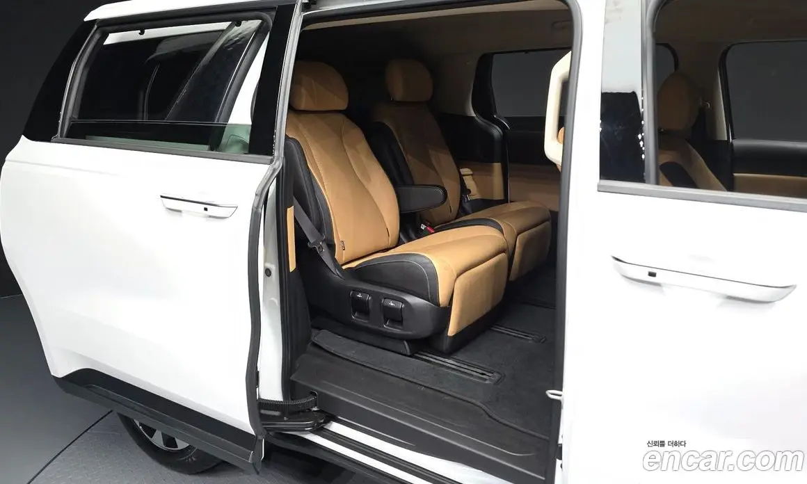 Kia Carnival 2023 3.5 автомат (гидро), фото 18 Kia Carnival 2023 3.5 автомат (гидро), фото 18