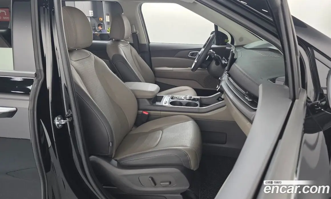 Kia Carnival 2025 1.6 автомат (гидро), фото 16 Kia Carnival 2025 1.6 автомат (гидро), фото 16