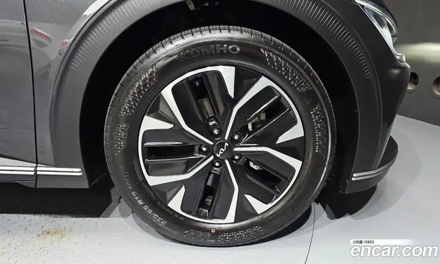Kia EV6 2022 0.1 автомат (гидро), миниатюра 7 Kia EV6 2022 0.1 автомат (гидро), миниатюра 7