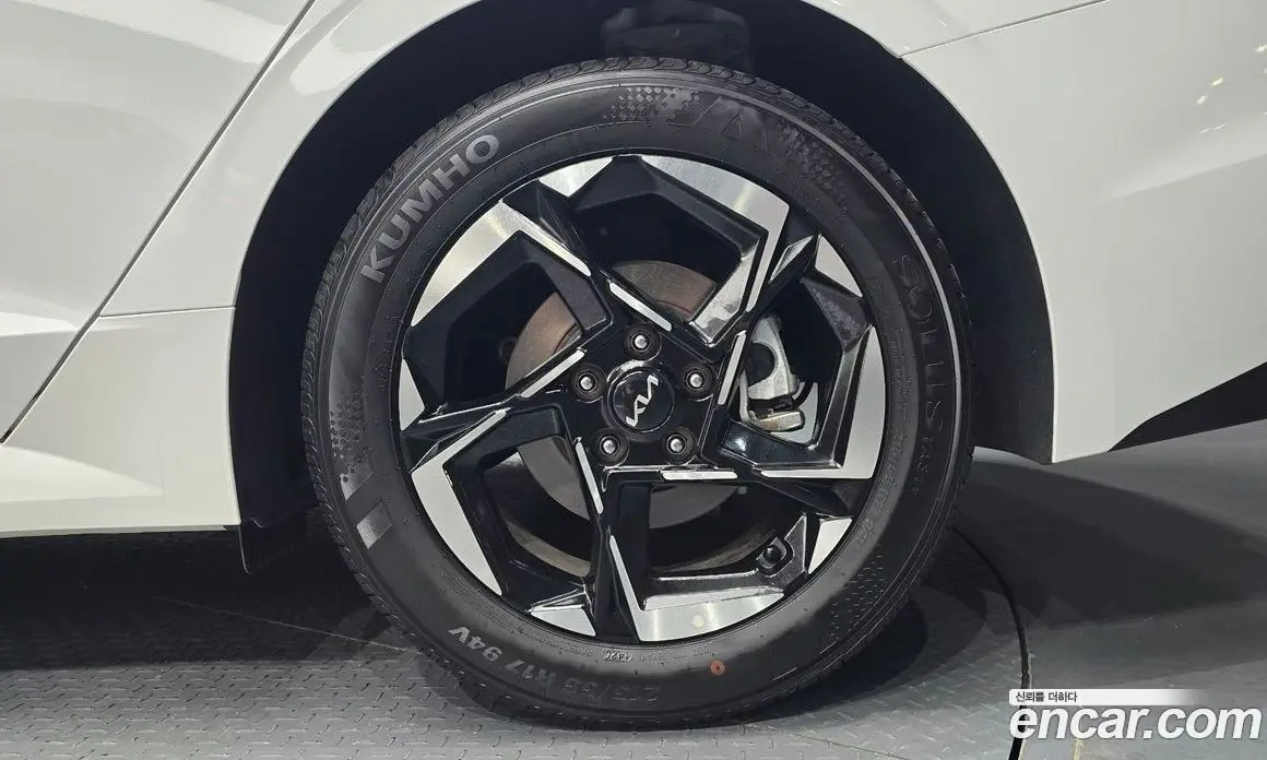 Kia K5 (Optima) 2025 2.0 автомат (гидро), фото 6 Kia K5 (Optima) 2025 2.0 автомат (гидро), фото 6