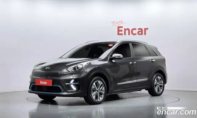 Kia Niro, 2021, 29 284 км