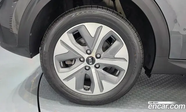 Kia Niro 2021 0.2 автомат (гидро), миниатюра 5 Kia Niro 2021 0.2 автомат (гидро), миниатюра 5