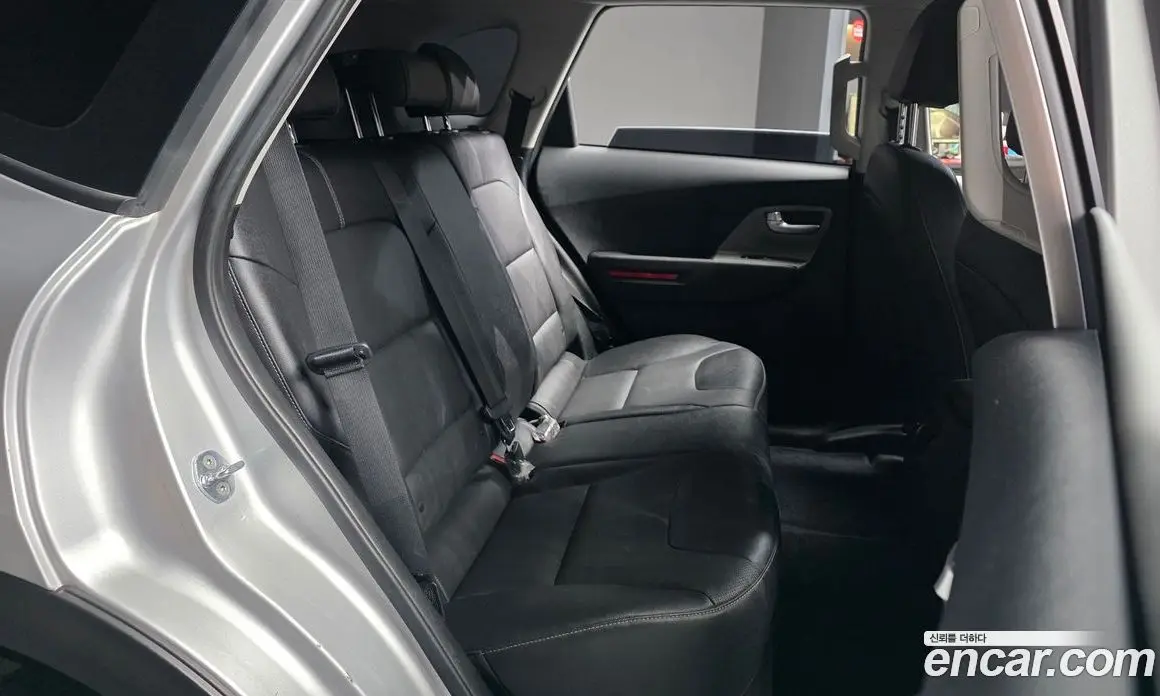 Kia Niro 2022 0.2 автомат (гидро), фото 18 Kia Niro 2022 0.2 автомат (гидро), фото 18
