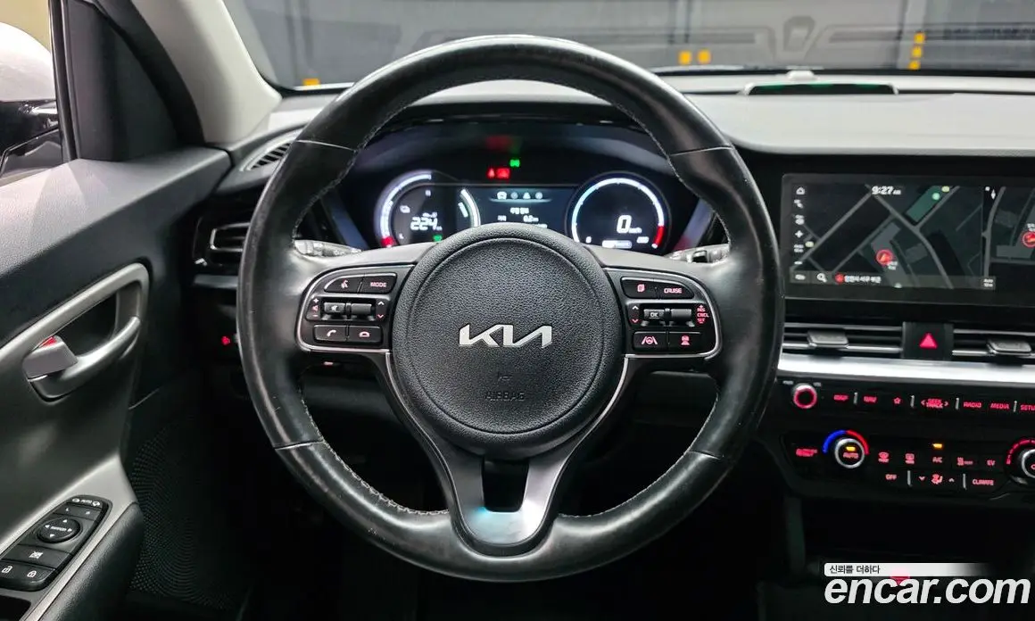 Kia Niro 2022 0.2 автомат (гидро), фото 19 Kia Niro 2022 0.2 автомат (гидро), фото 19