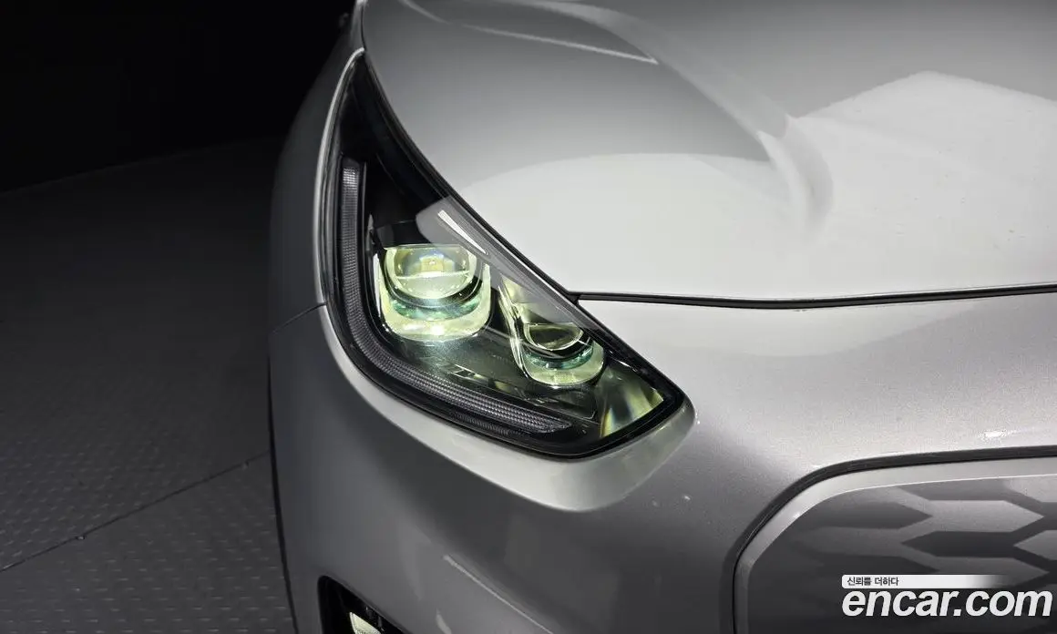 Kia Niro 2022 0.2 автомат (гидро), фото 8 Kia Niro 2022 0.2 автомат (гидро), фото 8