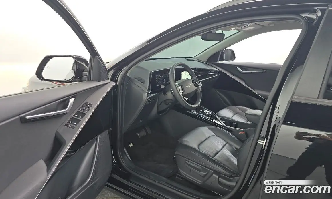 Kia Niro 2023 0.2 автомат (гидро), фото 13 Kia Niro 2023 0.2 автомат (гидро), фото 13