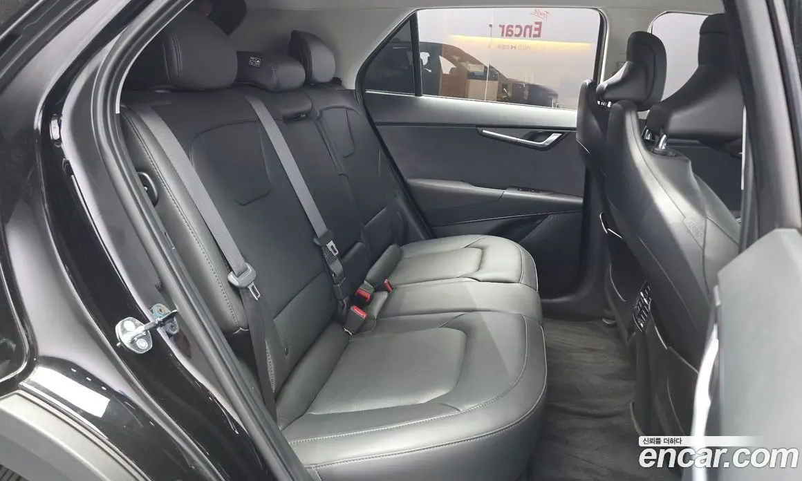 Kia Niro 2023 0.2 автомат (гидро), фото 16