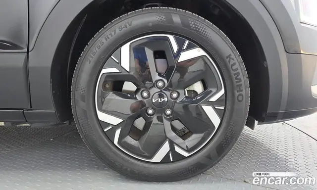 Kia Niro 2023 0.2 автомат (гидро), миниатюра 7