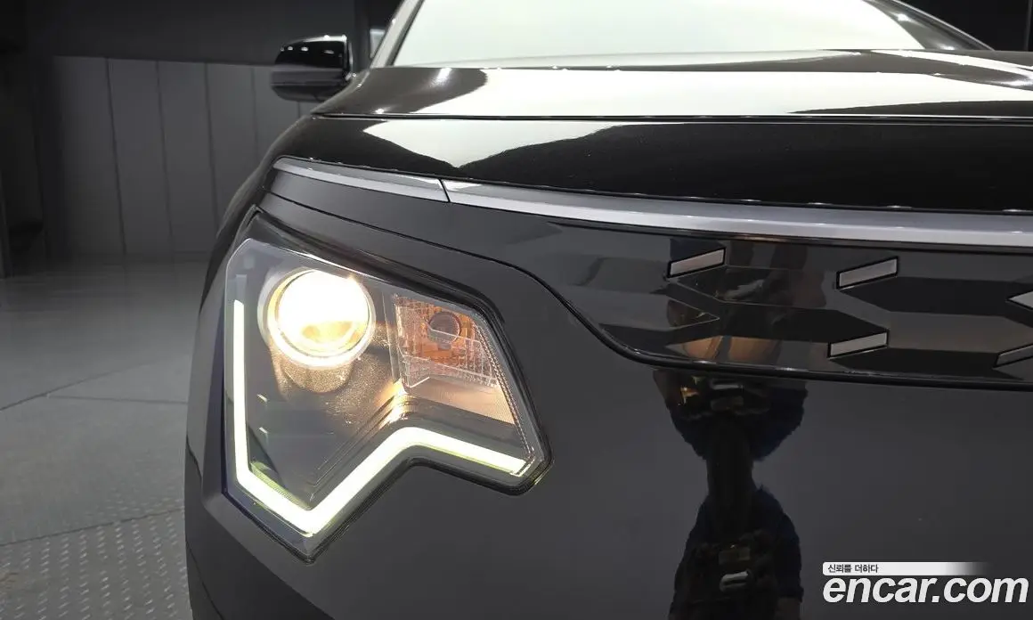 Kia Niro 2023 0.2 автомат (гидро), фото 8