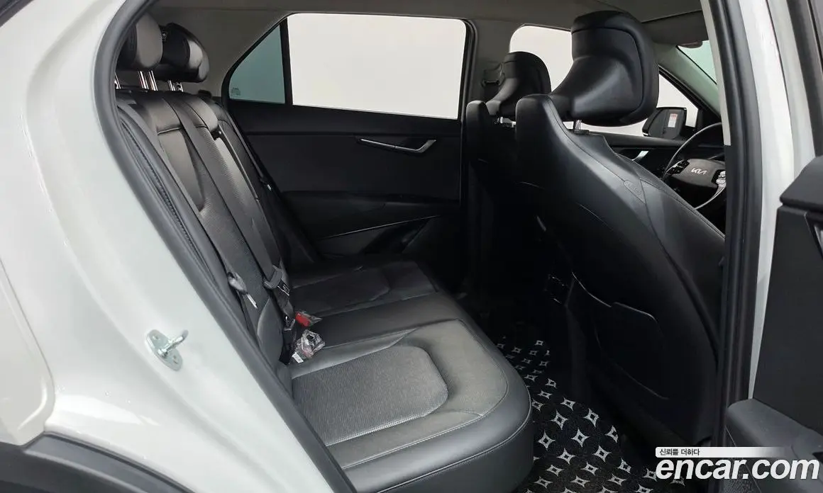 Kia Niro 2025 1.6 автомат (гидро), фото 17 Kia Niro 2025 1.6 автомат (гидро), фото 17
