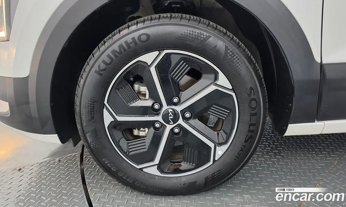 Kia Niro 2025 1.6 автомат (гидро), фото 5 Kia Niro 2025 1.6 автомат (гидро), фото 5