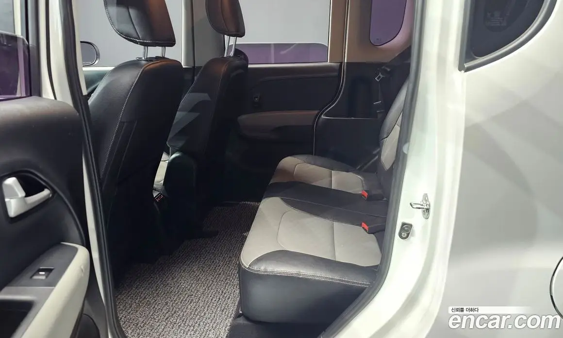 Kia Ray 2019 1.0 автомат (гидро), фото 18