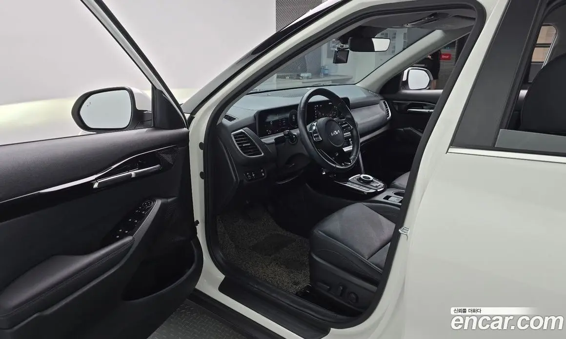 Kia Seltos 2023 1.6 автомат (гидро), фото 10
