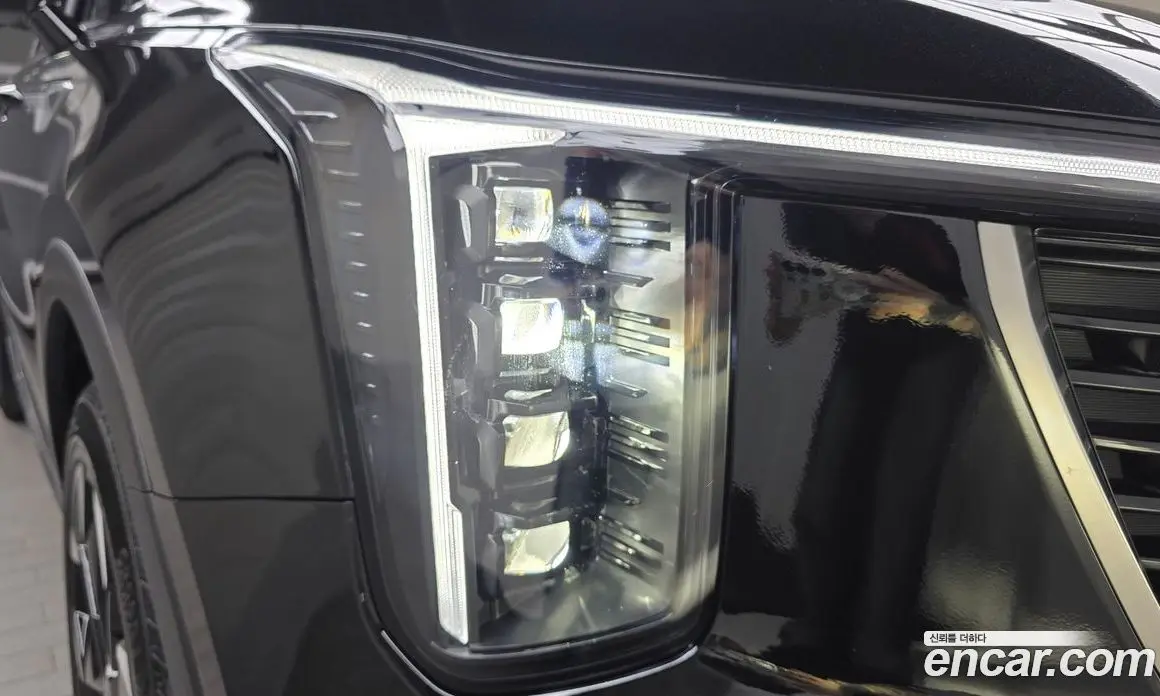 Kia Sorento 2023 2.5 автомат (гидро), фото 8 Kia Sorento 2023 2.5 автомат (гидро), фото 8