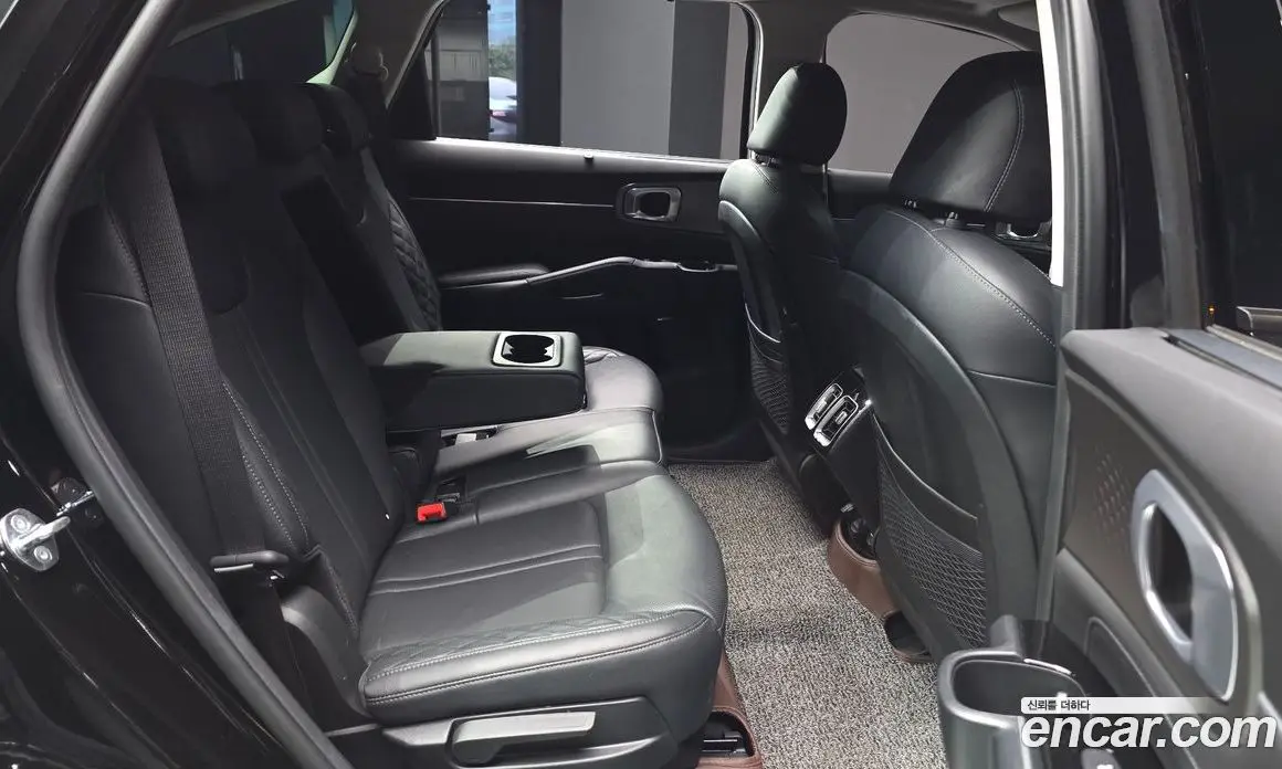 Kia Sorento 2023 2.2 автомат (гидро), фото 17 Kia Sorento 2023 2.2 автомат (гидро), фото 17