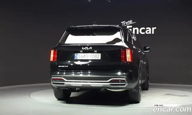 Kia Sorento 2023 2.2 автомат (гидро), миниатюра 4 Kia Sorento 2023 2.2 автомат (гидро), миниатюра 4