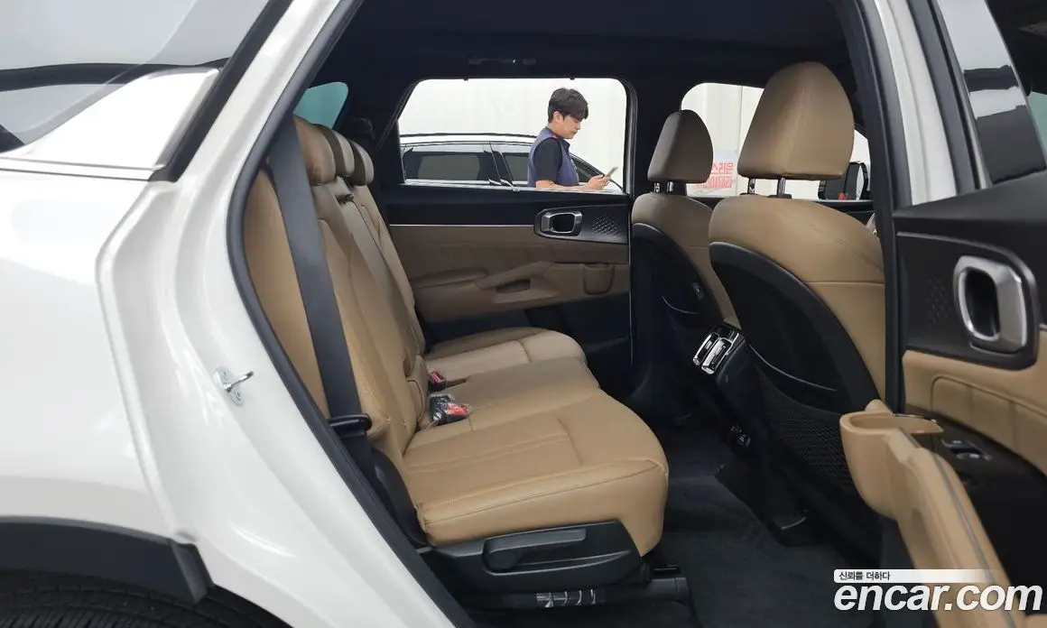 Kia Sorento 2025 2.5 автомат (гидро), фото 18 Kia Sorento 2025 2.5 автомат (гидро), фото 18
