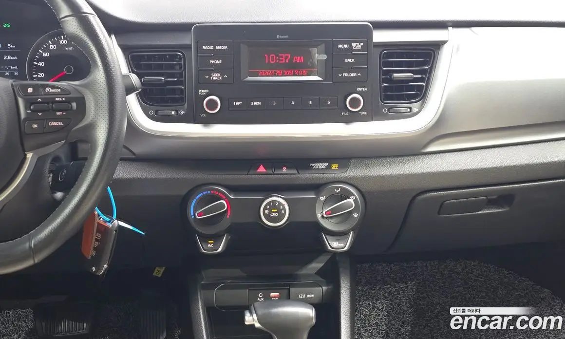 Kia Stonic 2018 1.4 автомат (гидро), фото 18