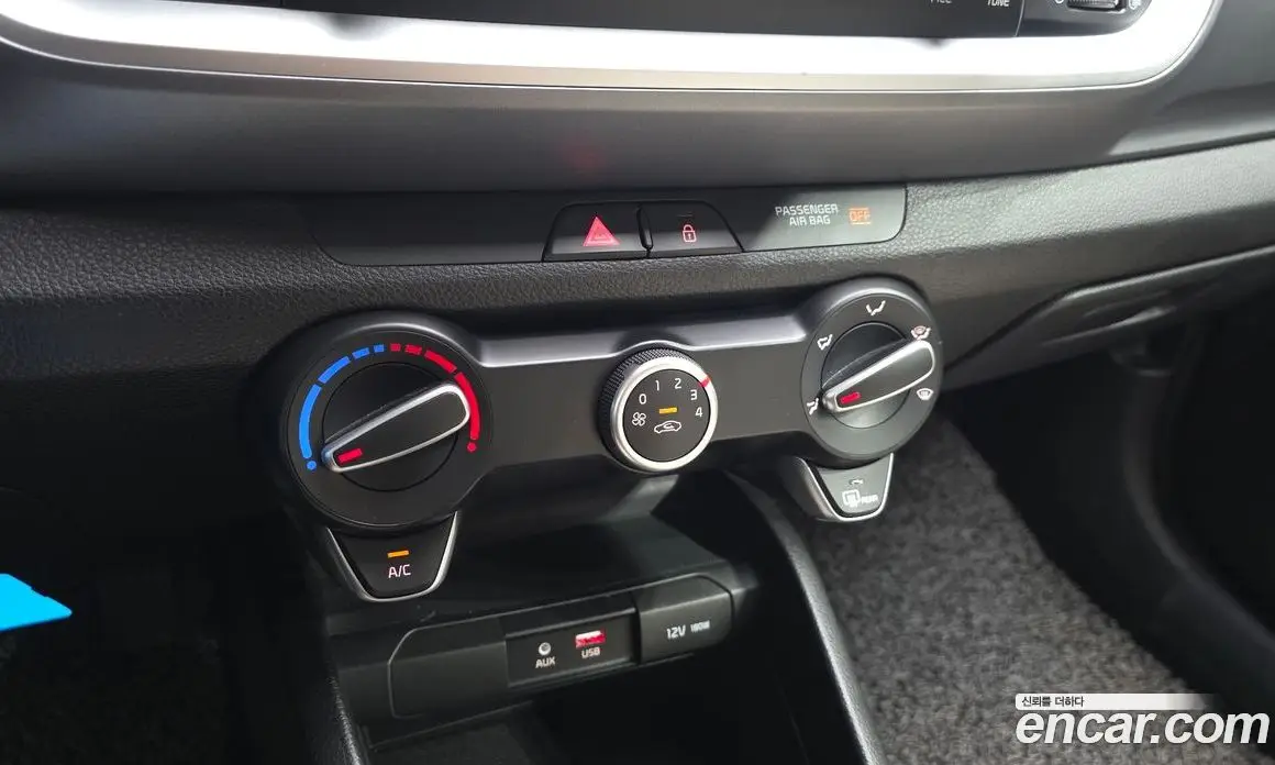 Kia Stonic 2018 1.4 автомат (гидро), фото 20