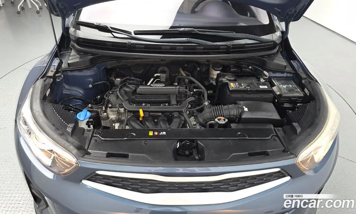 Kia Stonic 2018 1.4 автомат (гидро), фото 5