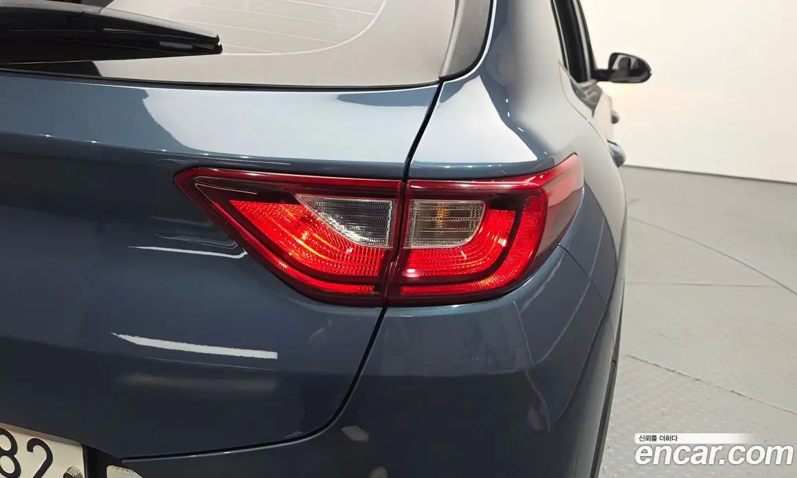 Kia Stonic 2018 1.4 автомат (гидро), фото 8