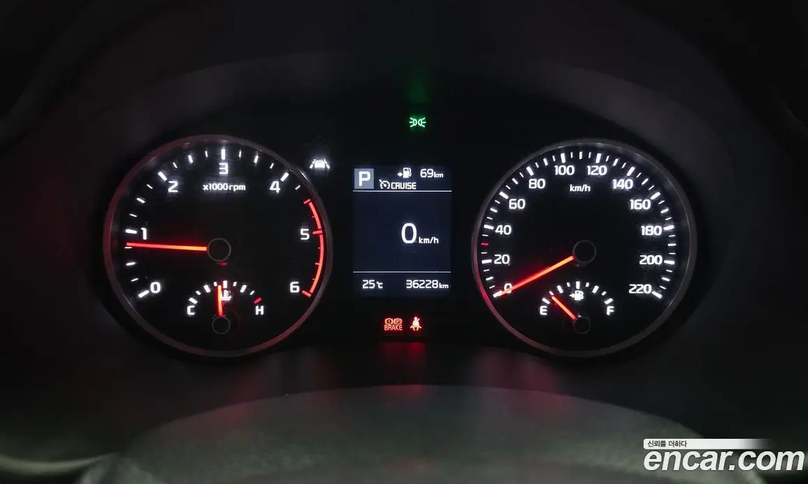 Kia Stonic 2018 1.6 автомат (гидро), фото 11 Kia Stonic 2018 1.6 автомат (гидро), фото 11