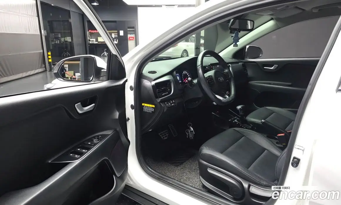 Kia Stonic 2018 1.6 автомат (гидро), фото 13 Kia Stonic 2018 1.6 автомат (гидро), фото 13
