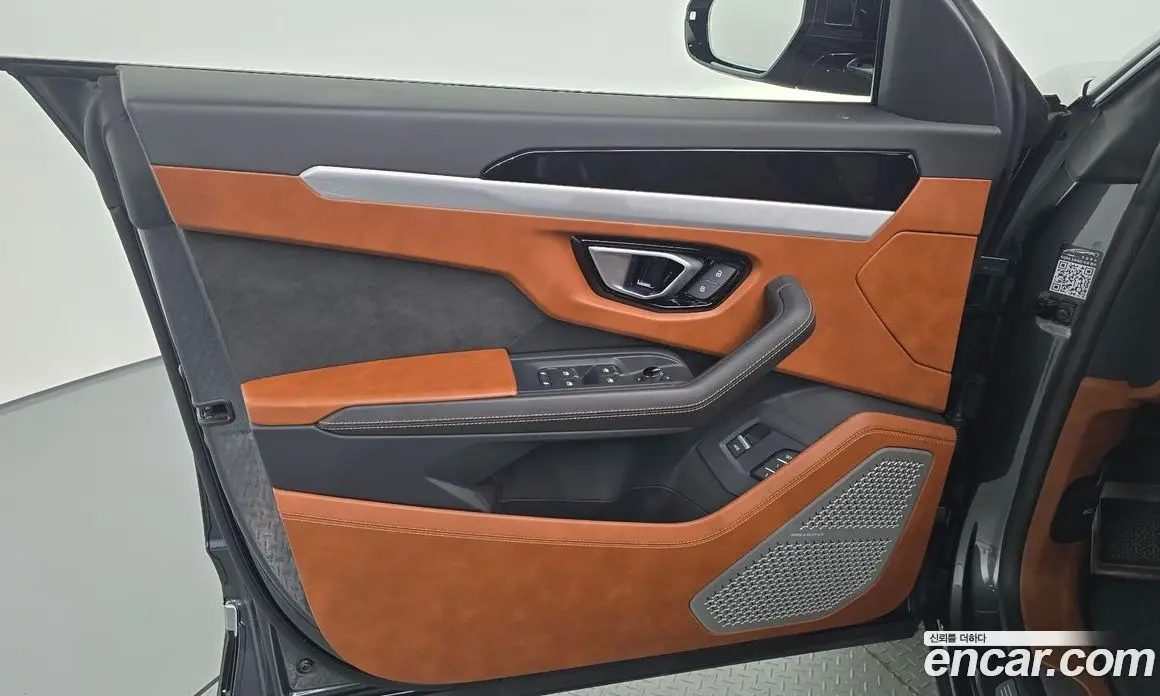 Lamborghini Urus 2020 4.0 автомат (гидро), фото 13 Lamborghini Urus 2020 4.0 автомат (гидро), фото 13