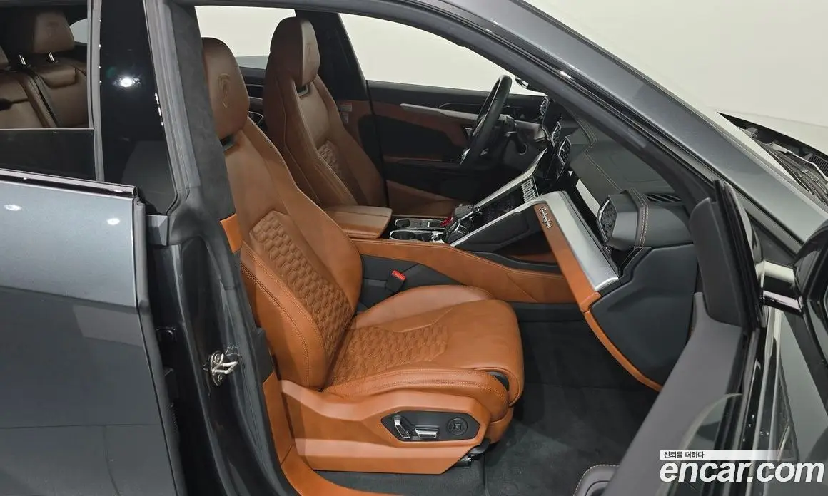 Lamborghini Urus 2020 4.0 автомат (гидро), фото 15 Lamborghini Urus 2020 4.0 автомат (гидро), фото 15
