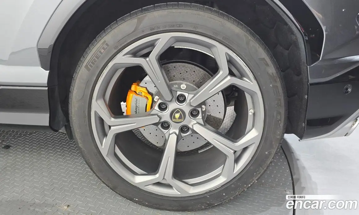 Lamborghini Urus 2020 4.0 автомат (гидро), фото 6 Lamborghini Urus 2020 4.0 автомат (гидро), фото 6