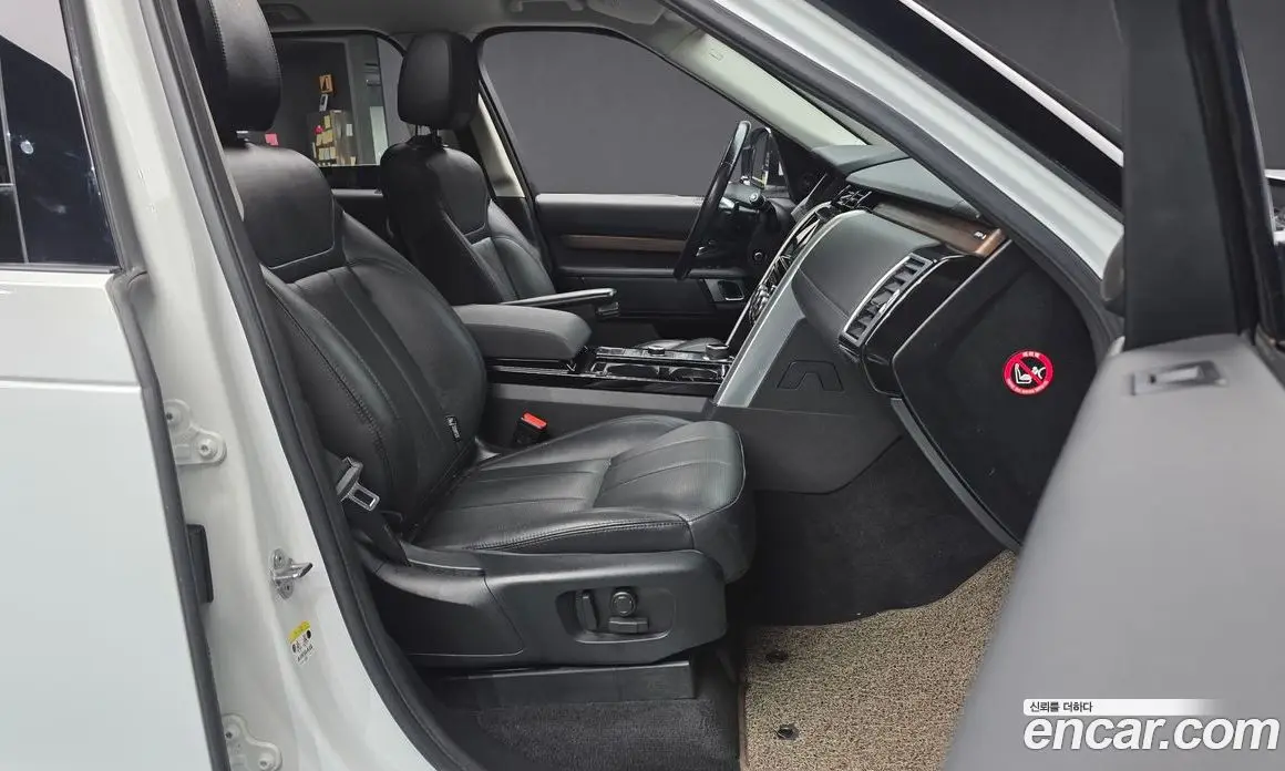 Land Rover Discovery 2018 3.0 автомат (гидро), фото 17 Land Rover Discovery 2018 3.0 автомат (гидро), фото 17