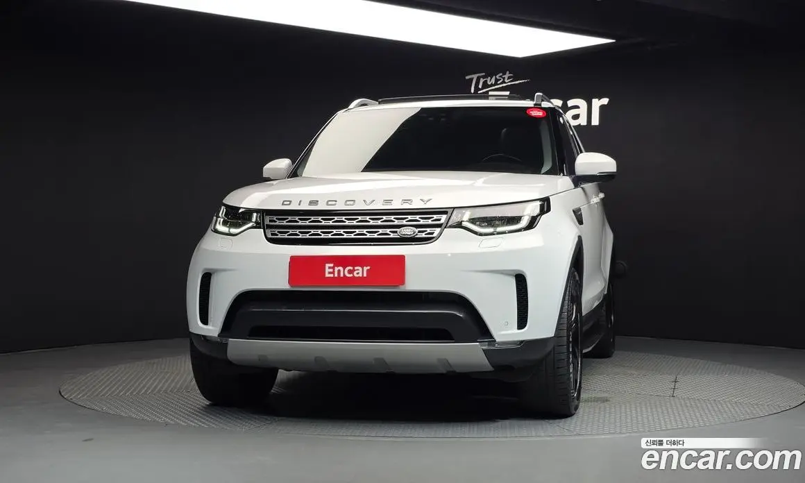 Land Rover Discovery 2018 3.0 автомат (гидро), фото 3 Land Rover Discovery 2018 3.0 автомат (гидро), фото 3