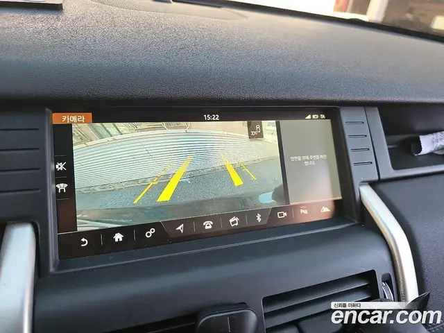 Land Rover Discovery Sport 2017 2.0 автомат (гидро), миниатюра 12