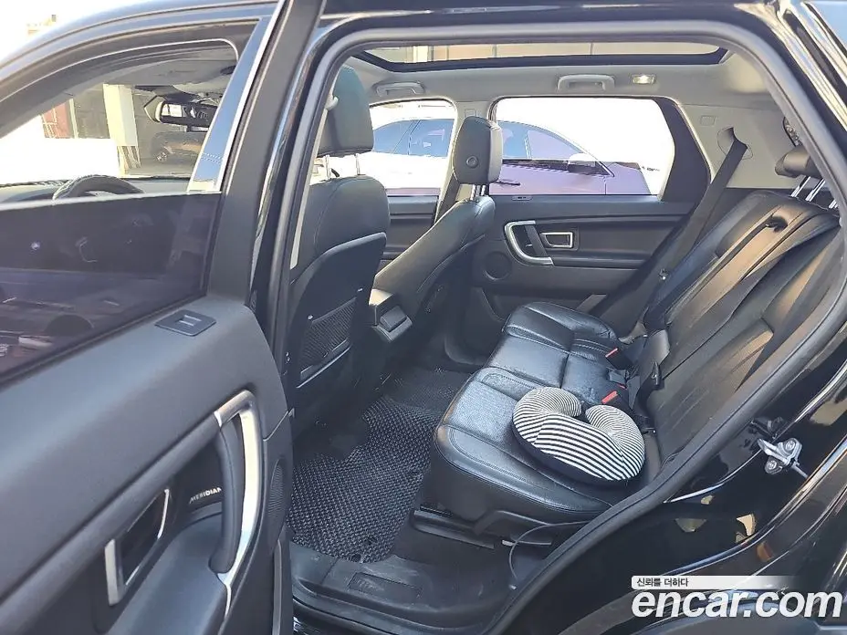 Land Rover Discovery Sport 2017 2.0 автомат (гидро), фото 17 Land Rover Discovery Sport 2017 2.0 автомат (гидро), фото 17