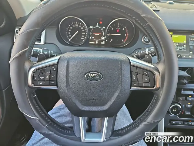 Land Rover Discovery Sport 2017 2.0 автомат (гидро), миниатюра 8 Land Rover Discovery Sport 2017 2.0 автомат (гидро), миниатюра 8