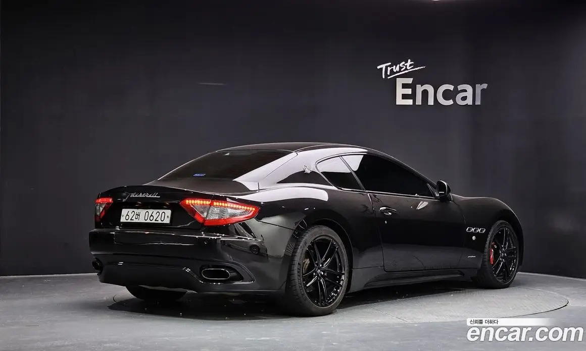 Maserati GranTurismo 2016 4.7 автомат (гидро), фото 2 Maserati GranTurismo 2016 4.7 автомат (гидро), фото 2