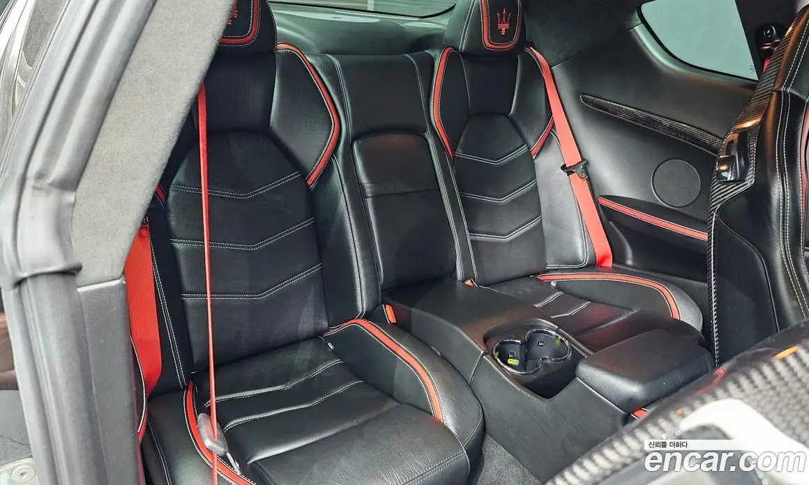 Maserati GranTurismo 2016 4.7 автомат (гидро), фото 12 Maserati GranTurismo 2016 4.7 автомат (гидро), фото 12