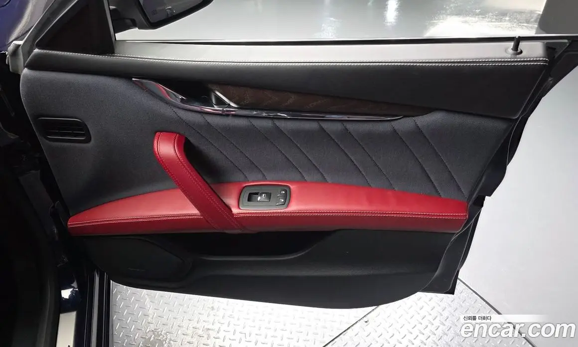 Maserati Quattroporte 2020 3.0 автомат (гидро), фото 14 Maserati Quattroporte 2020 3.0 автомат (гидро), фото 14