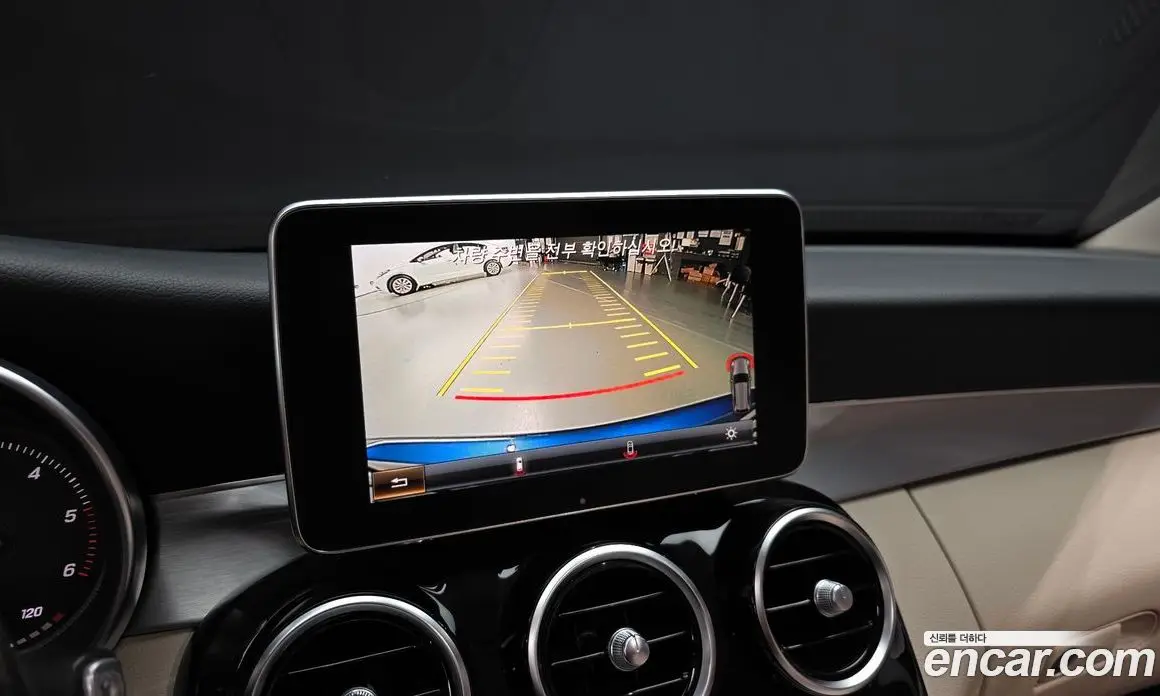 Mercedes-Benz C-Class 2016 2.1 автомат (гидро), фото 16 Mercedes-Benz C-Class 2016 2.1 автомат (гидро), фото 16