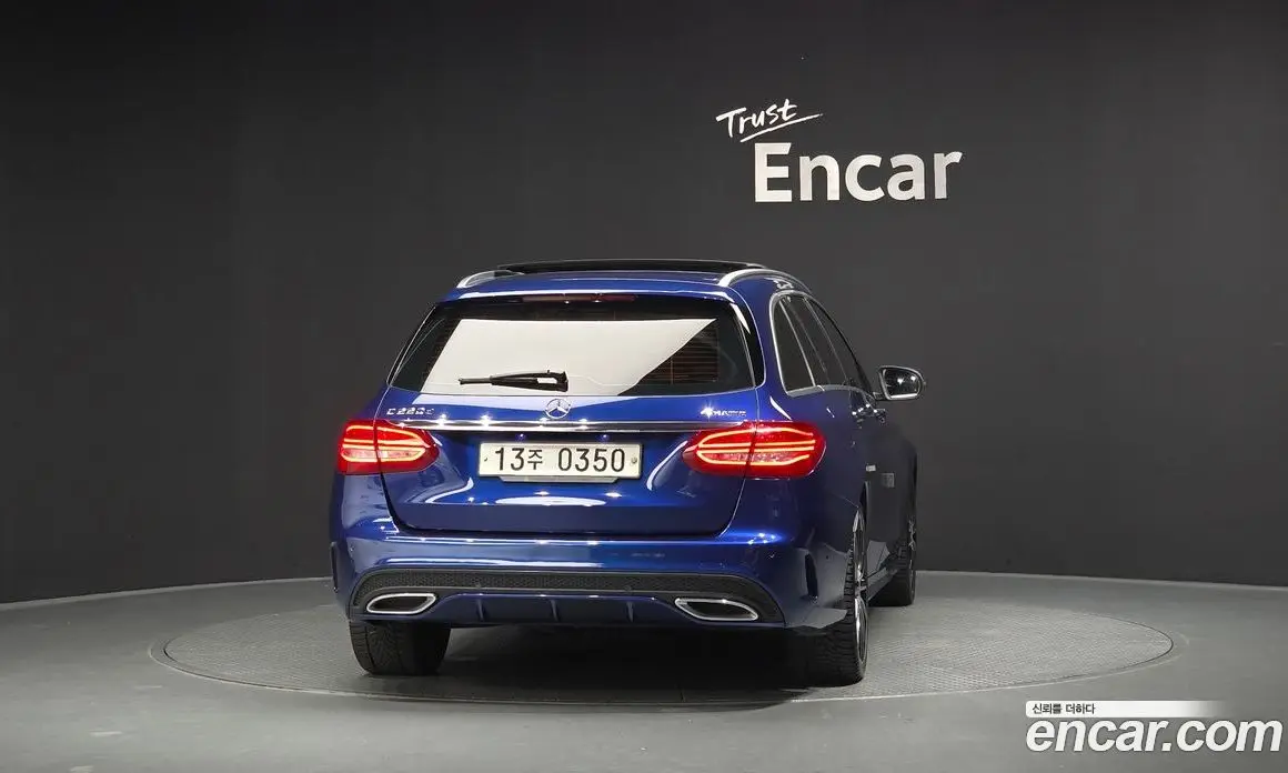 Mercedes-Benz C-Class 2016 2.1 автомат (гидро), фото 4 Mercedes-Benz C-Class 2016 2.1 автомат (гидро), фото 4