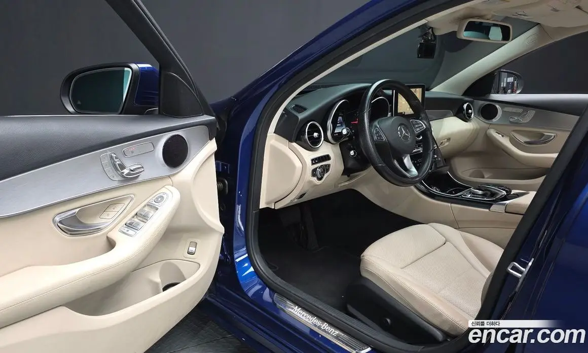 Mercedes-Benz C-Class 2016 2.1 автомат (гидро), фото 10 Mercedes-Benz C-Class 2016 2.1 автомат (гидро), фото 10