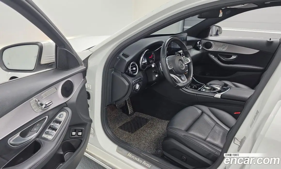 Mercedes-Benz C-Class 2018 2.0 автомат (гидро), фото 13 Mercedes-Benz C-Class 2018 2.0 автомат (гидро), фото 13